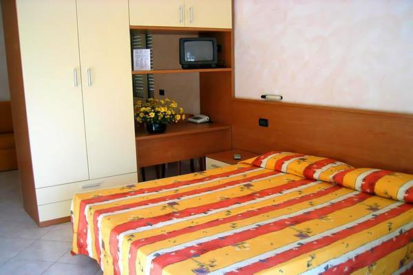Hotel Miriam Pietra Ligure Zimmer foto
